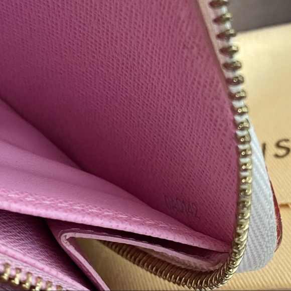 Louis Vuitton zippy multicolor white mc wallet - Picture 15 of 15
